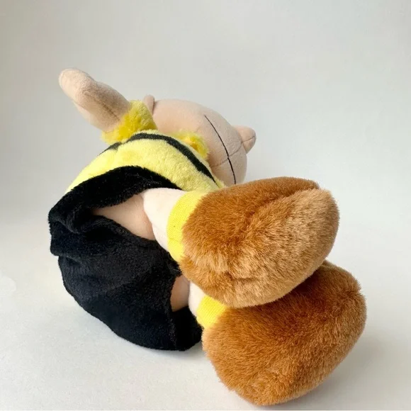 Peanuts Charlie Brown Plush - Picture 6 of 6